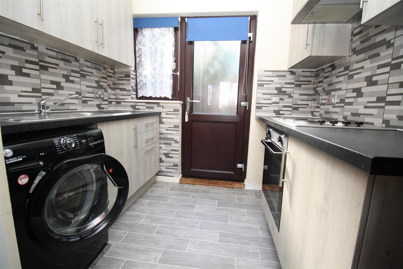 Pettingrew Close, Walnut Tree, Milton Keynes Image 6