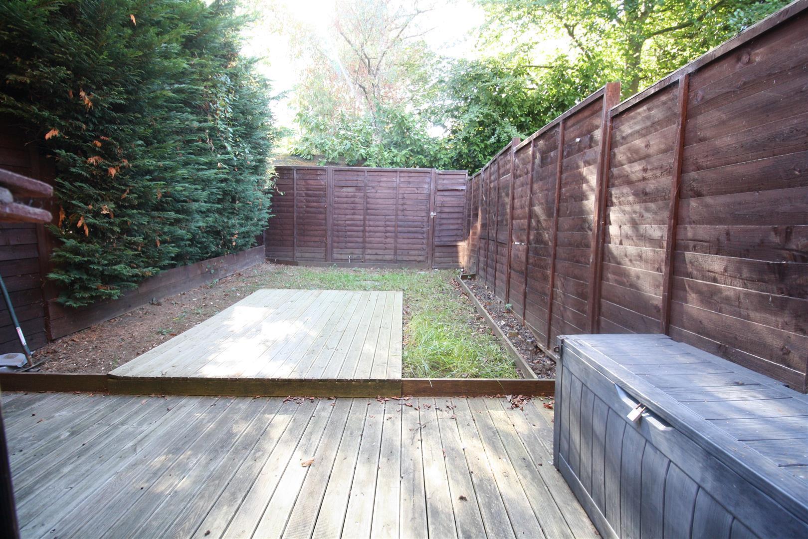 Pettingrew Close, Walnut Tree, Milton Keynes Image 10