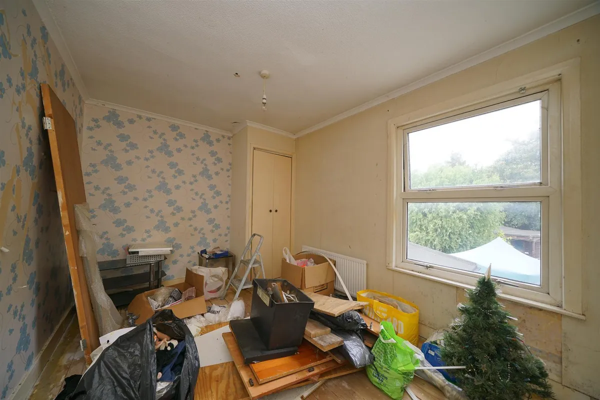 Two Waters Road, Apsley, Hemel Hempstead, Hertfordshire, HP3 9BZ