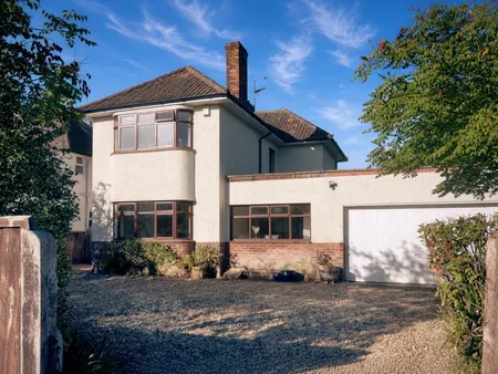 Lewis Road, Taunton, TA2