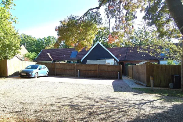 Horsecroft Road, Bury St Edmunds, IP33 photo 2