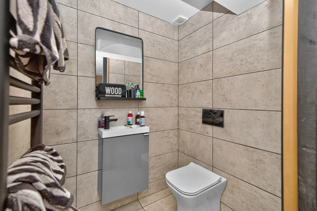 Property photo 28