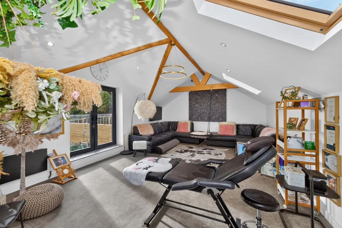 Property photo 31