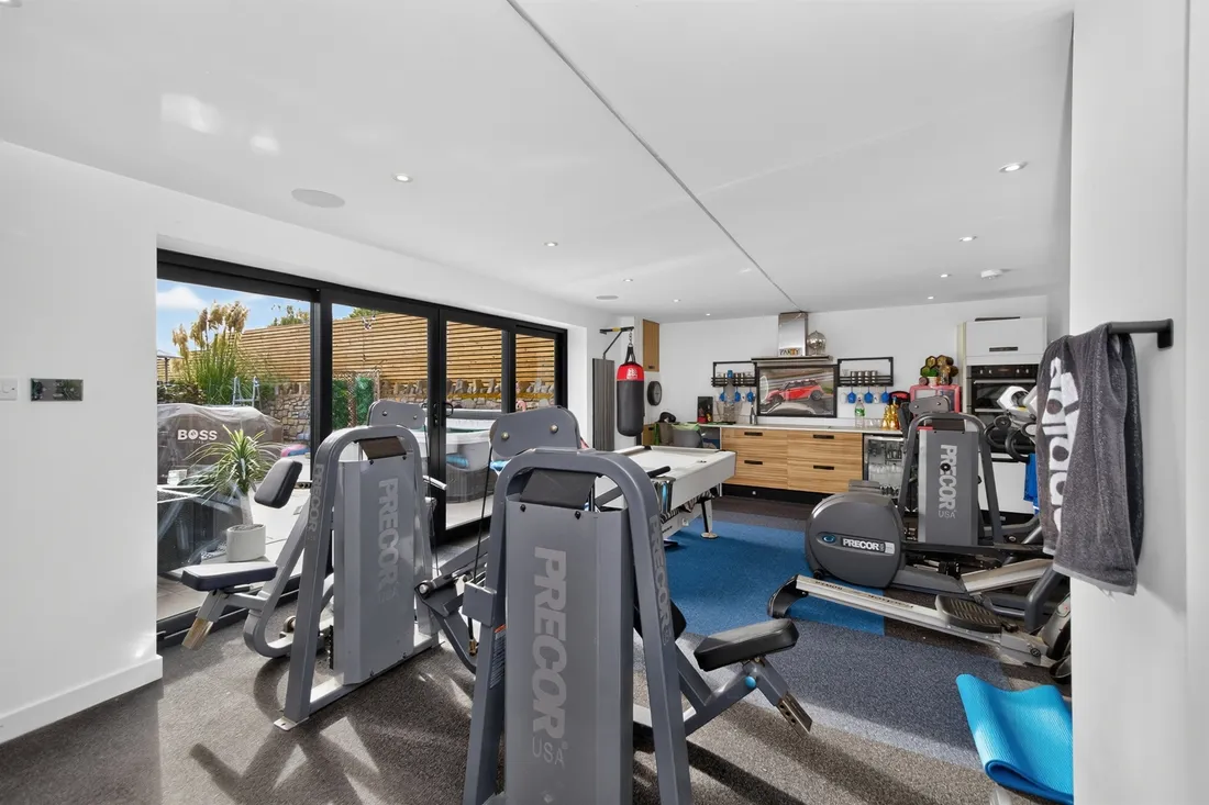 Property photo 34
