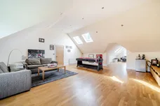 Benfleet Close, Cobham, KT11 photo 9