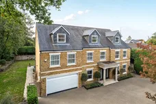 Benfleet Close, Cobham, KT11 photo 11