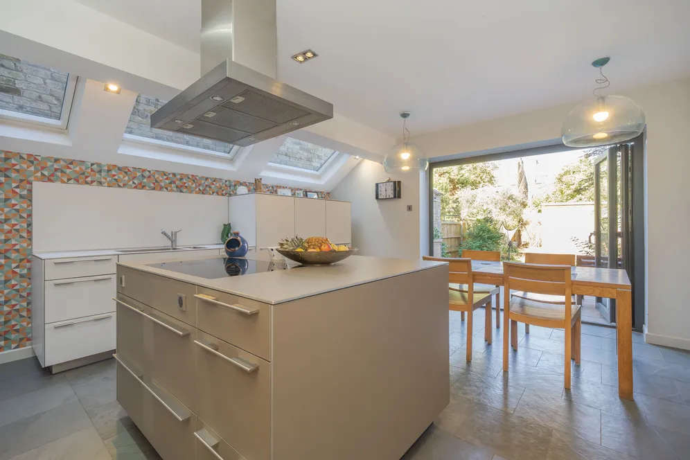 Queensmill Road, London, SW6 photo 2