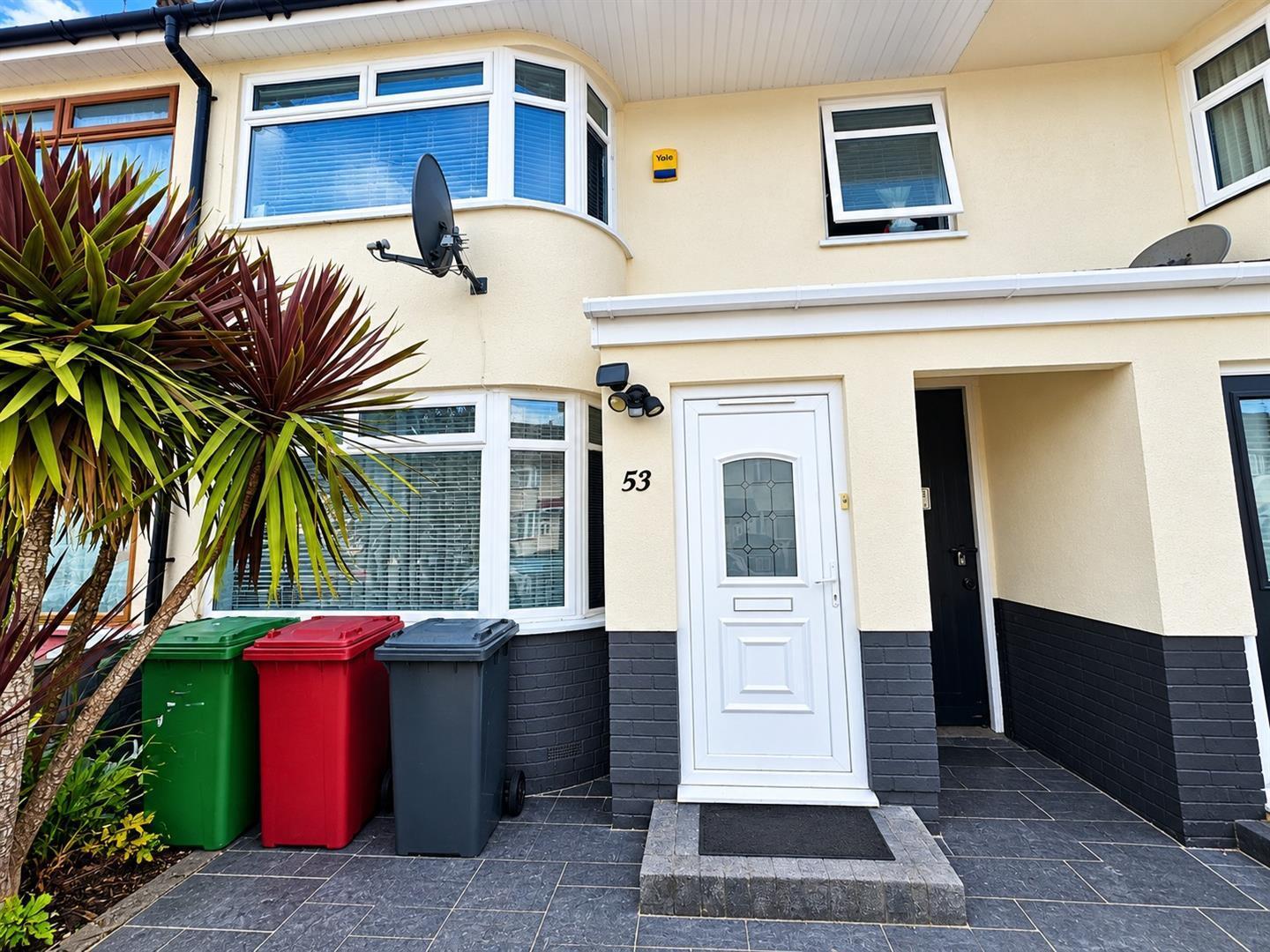Lewins Way, Cippenham, Slough Image 1