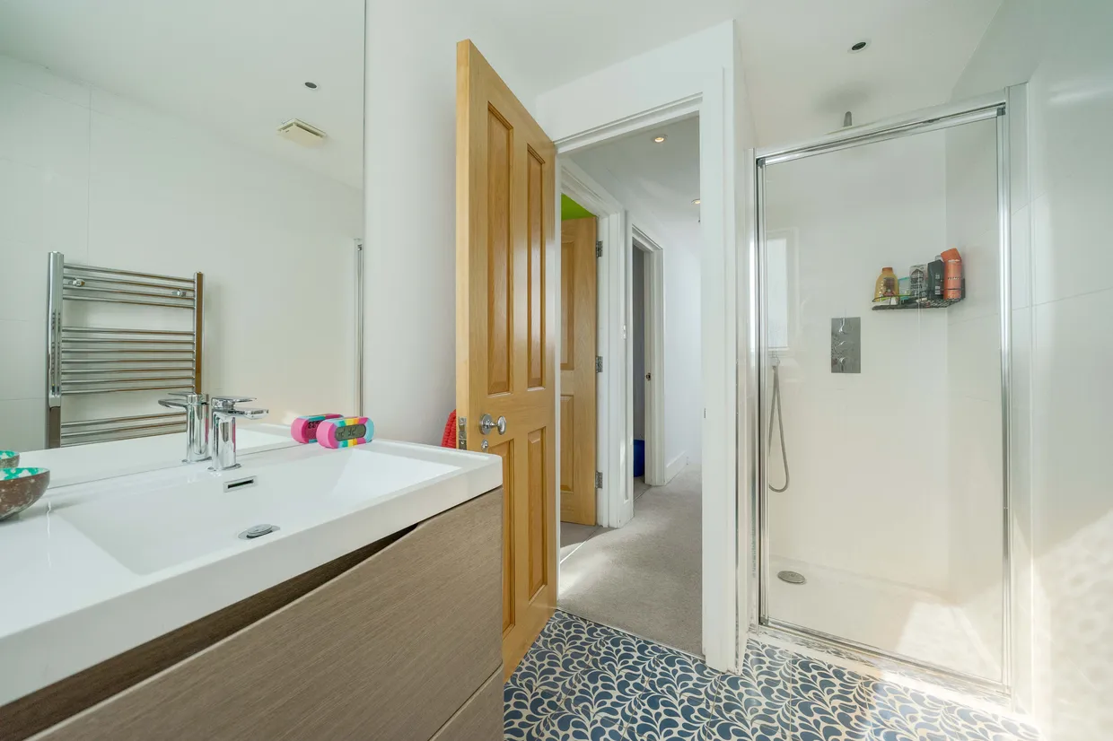 Queensmill Road, London, SW6 photo 21