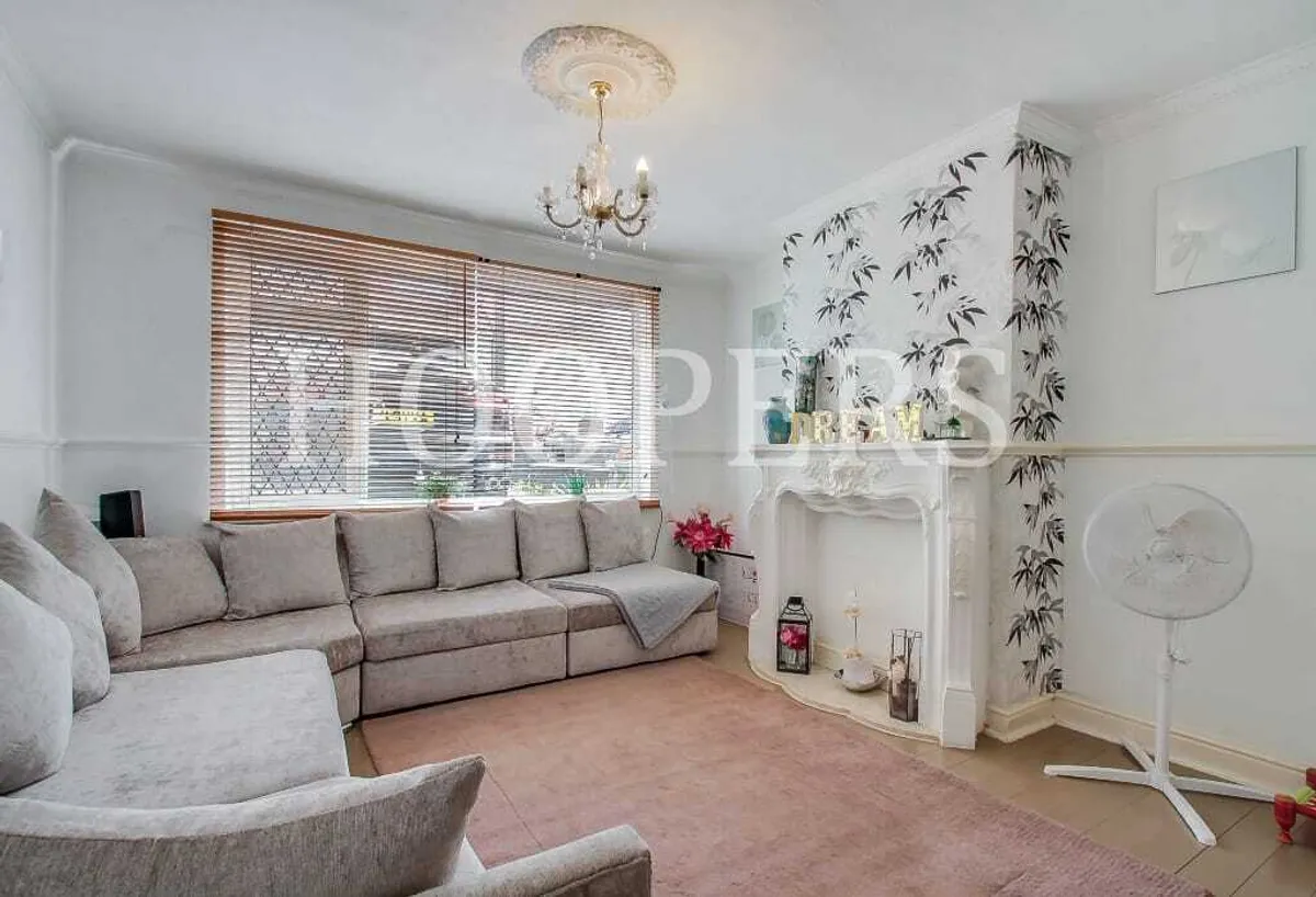 Review Road, London, NW2