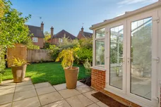 Nower Close East, Dorking, RH4 photo 2