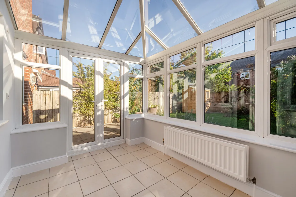 Nower Close East, Dorking, RH4 photo 6