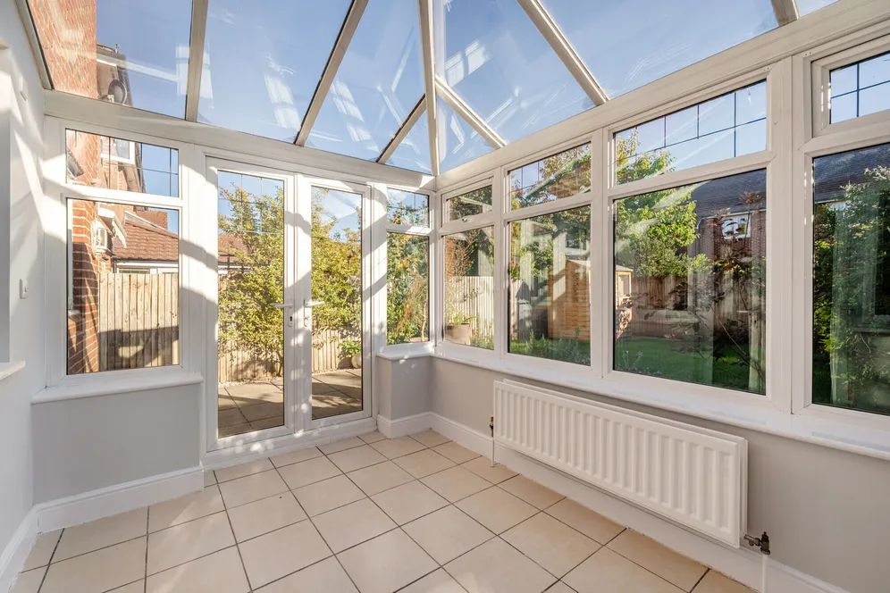 Nower Close East, Dorking, RH4 photo 6