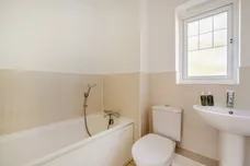 Nower Close East, Dorking, RH4 photo 10