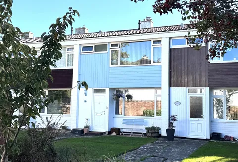 Maple Close Barton on Sea New Milton BH25 7AR