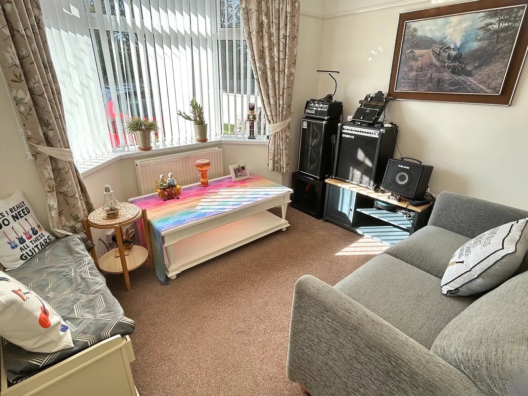 NEWTON NOTTAGE ROAD, PORTHCAWL, CF36 5EA