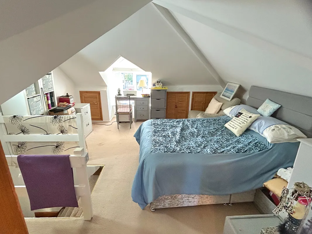 NEWTON NOTTAGE ROAD, PORTHCAWL, CF36 5EA