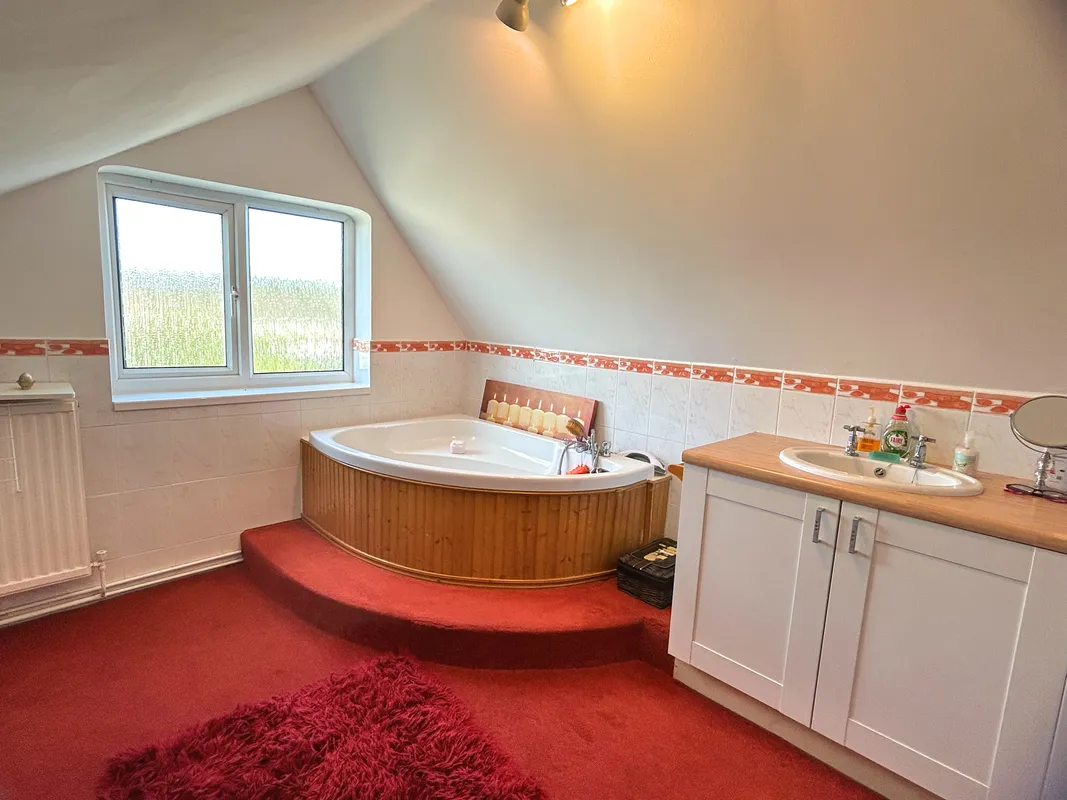 NEWTON NOTTAGE ROAD, PORTHCAWL, CF36 5EA