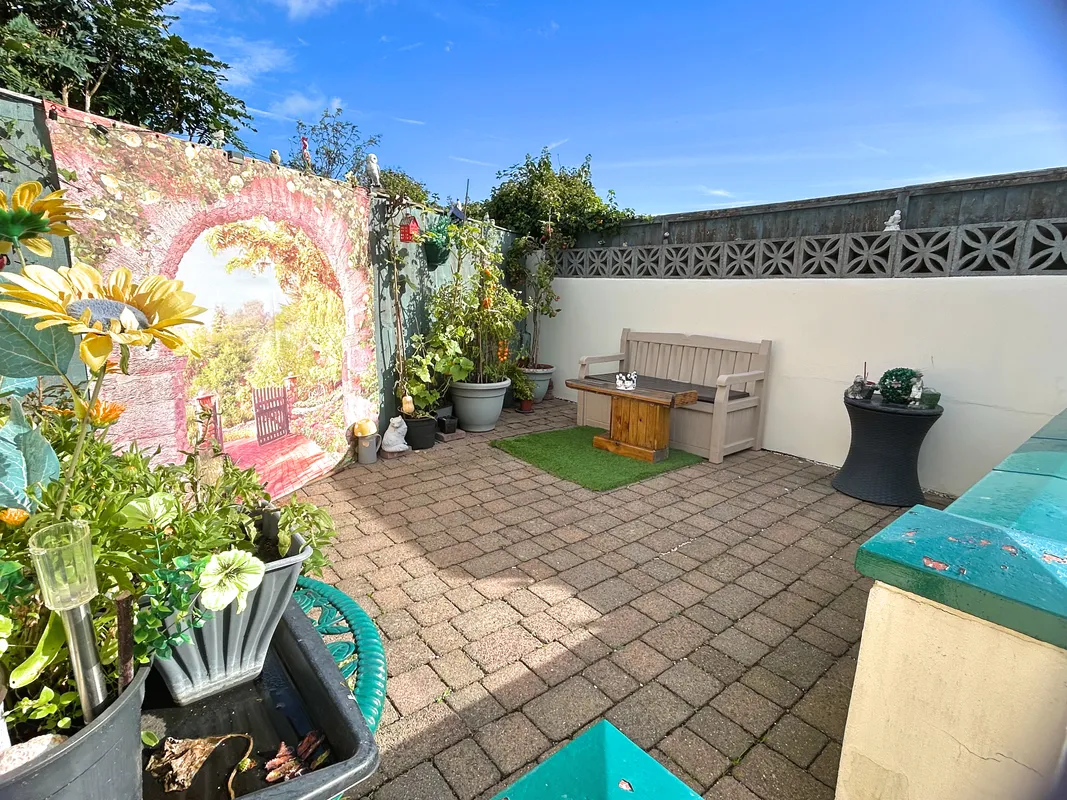 NEWTON NOTTAGE ROAD, PORTHCAWL, CF36 5EA