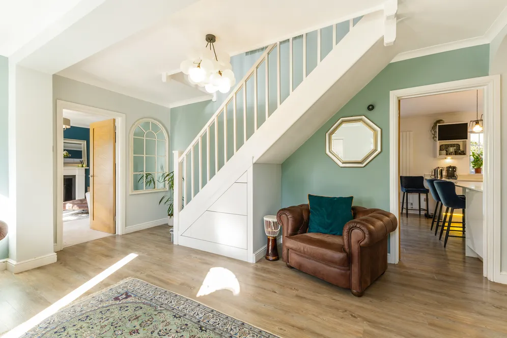 Stoatley Rise, Haslemere, GU27 photo 11