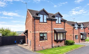 Avranches Avenue, Crediton, Devon, EX17 photo