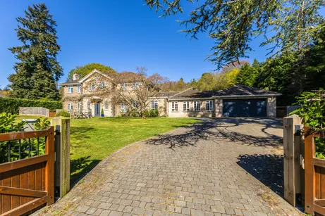 Stoatley Rise, Haslemere, GU27