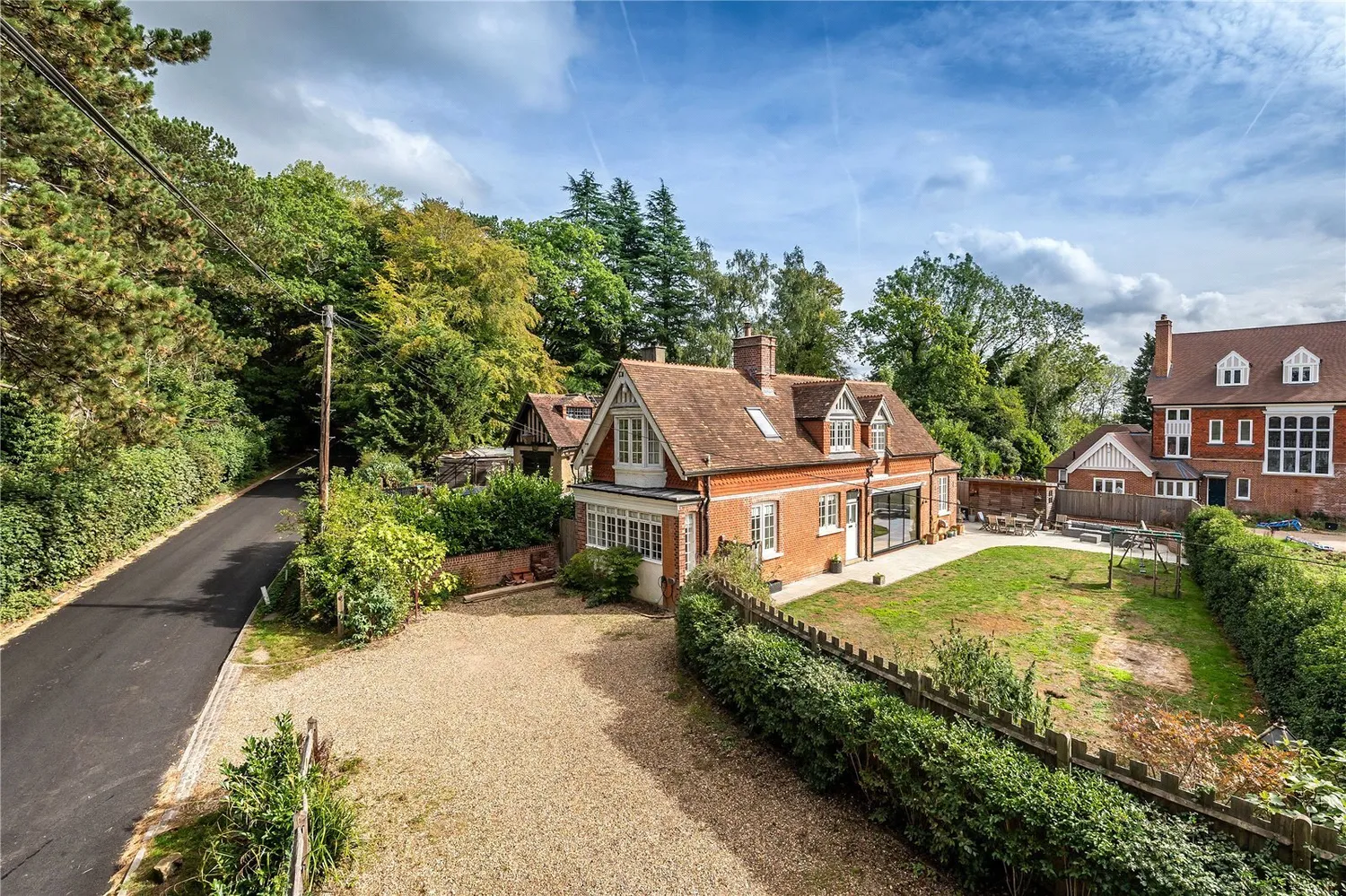 The Ridge, Woldingham, CR3 photo 33