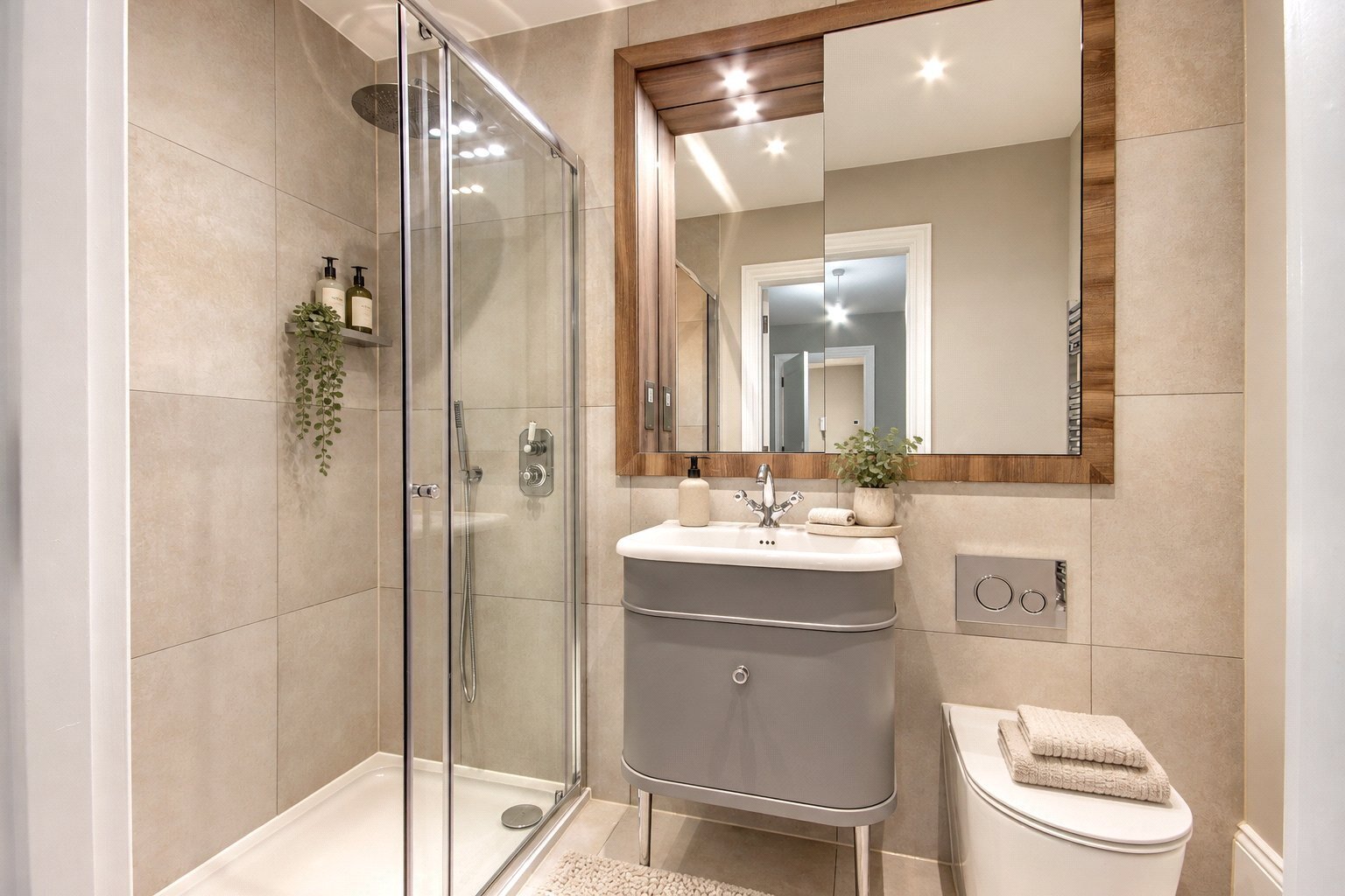 Green Hedges, Westerham Road, Oxted, Surrey, RH8 Image 6