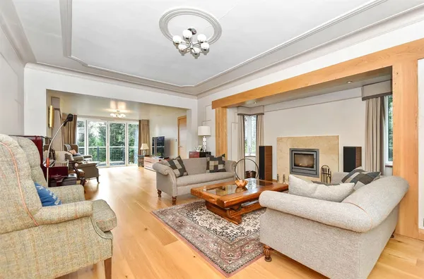 Macclesfield Road, Prestbury, SK10 photo 4