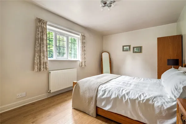 Macclesfield Road, Prestbury, SK10 photo 16