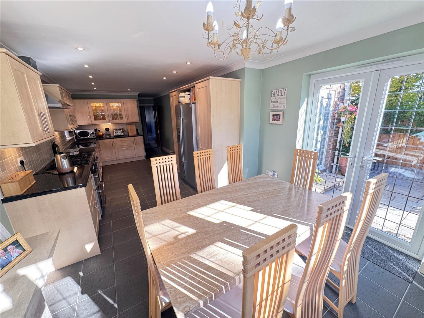 High Elms Road, Hullbridge, Hockley Image 4