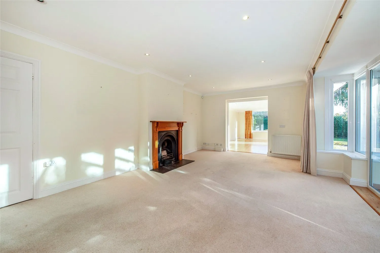 Priory Close, Boxgrove, PO18 photo 2
