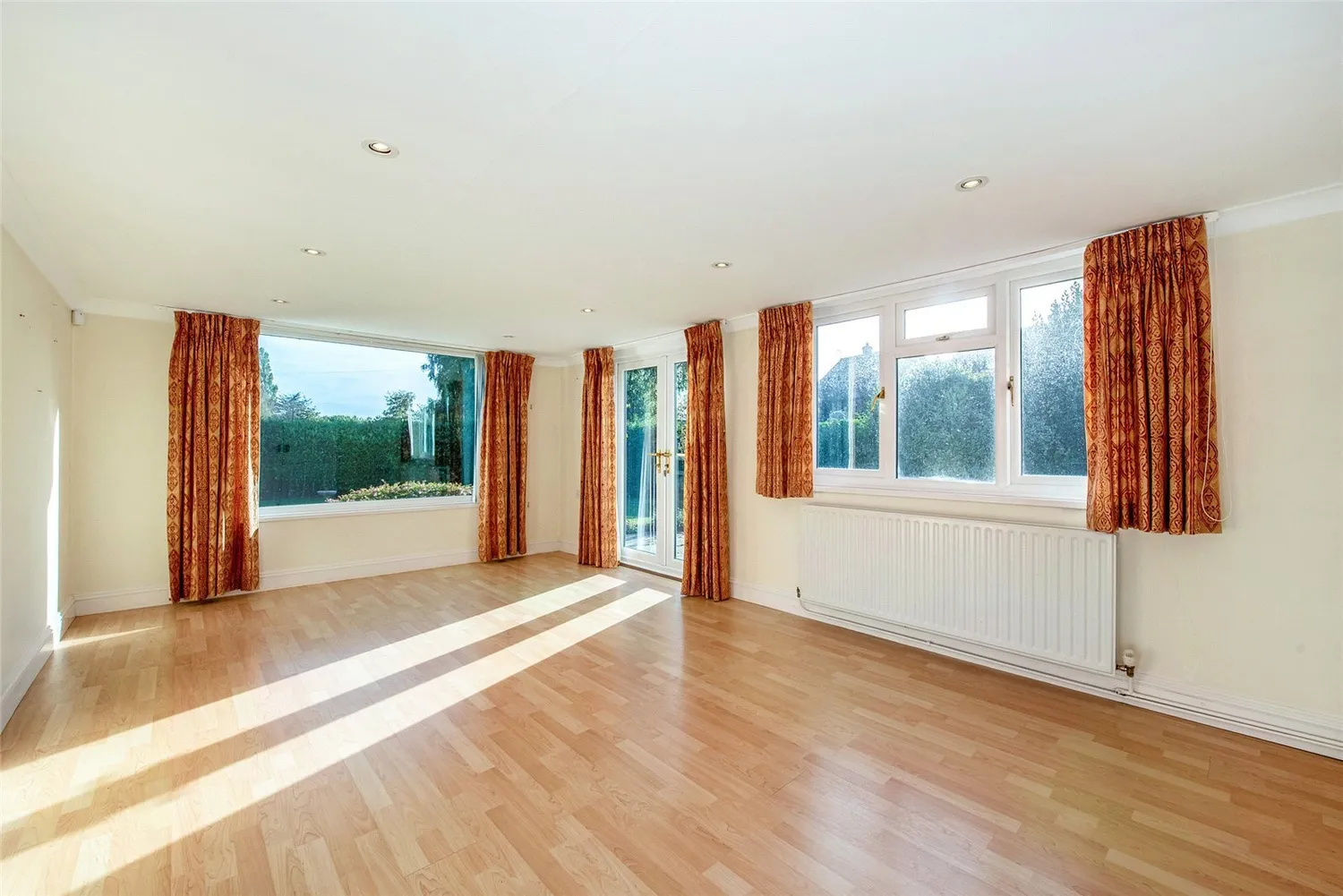 Priory Close, Boxgrove, PO18 photo 4