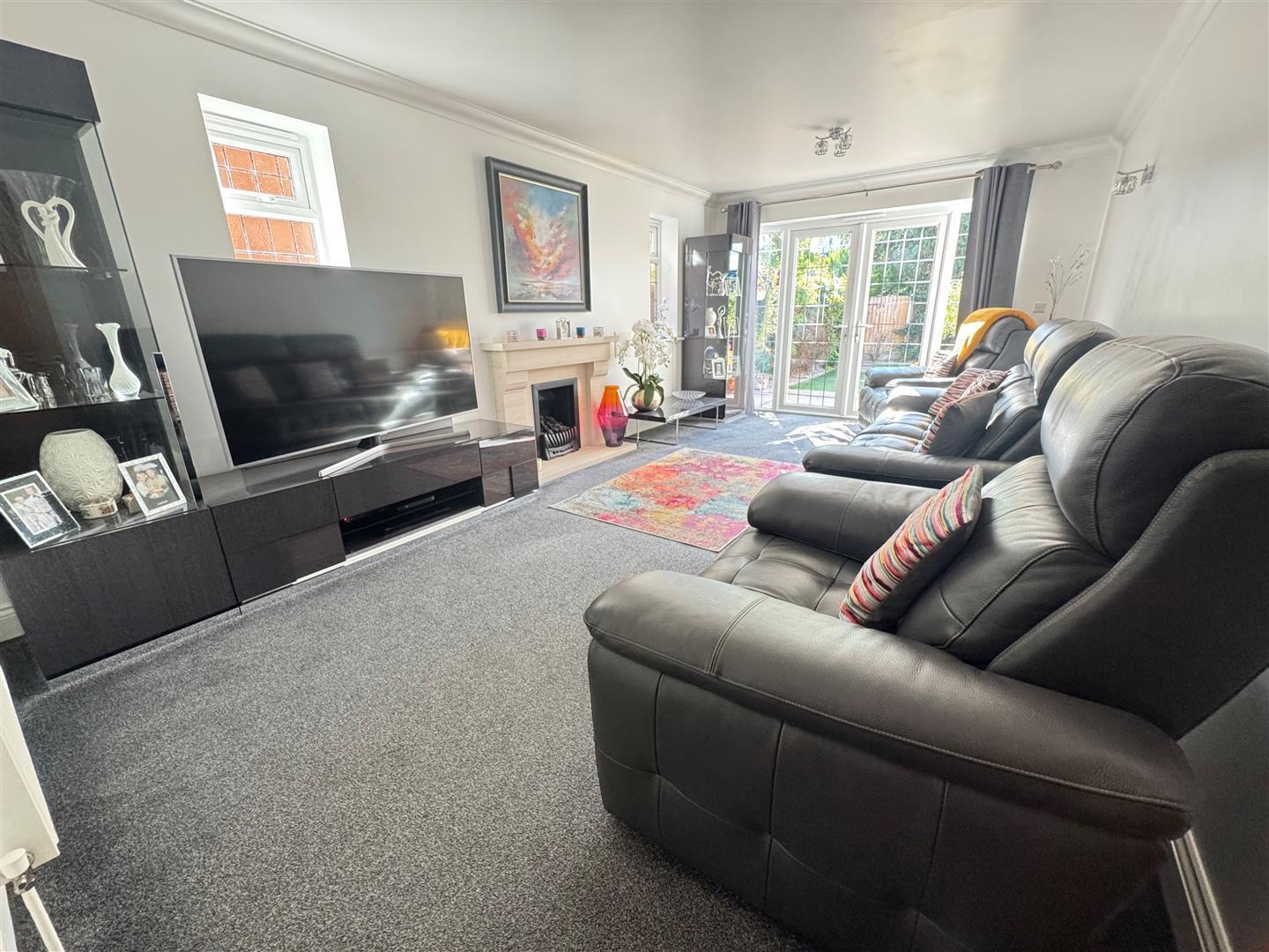 High Elms Road, Hullbridge, Hockley Image 3