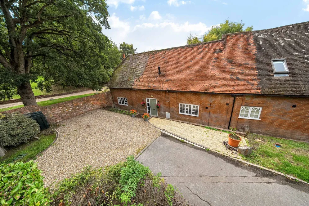 Hosehill, Reading, RG7 photo 21