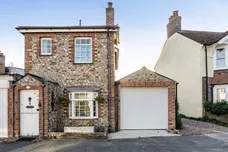 Orchard Avenue, Chichester, PO19 photo 1