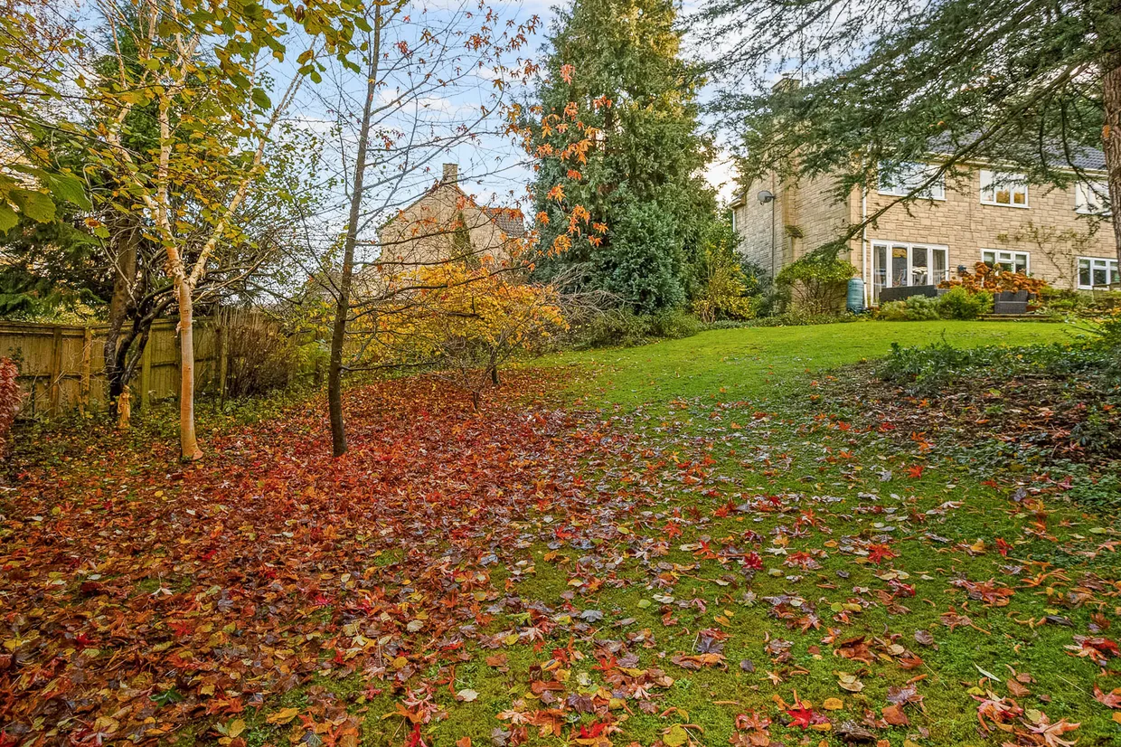 Springhill Close, Nailsworth, GL6 photo 17