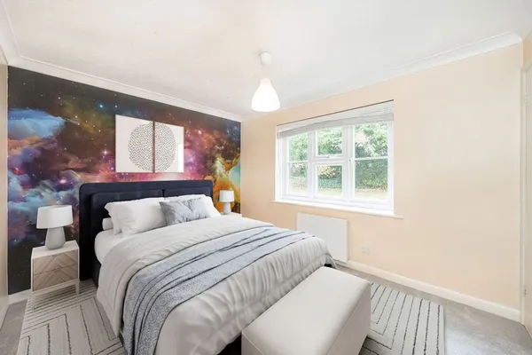 Queens Road, Weybridge, KT13 photo 4