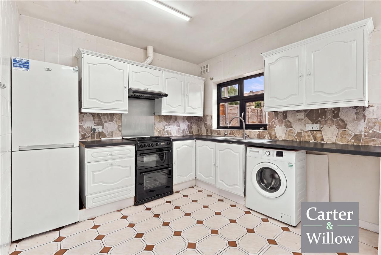 Netherfield Gardens, Barking, Essex Image 8