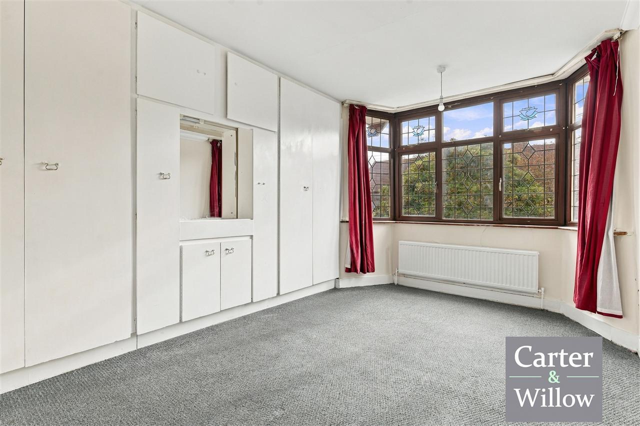 Netherfield Gardens, Barking, Essex Image 9