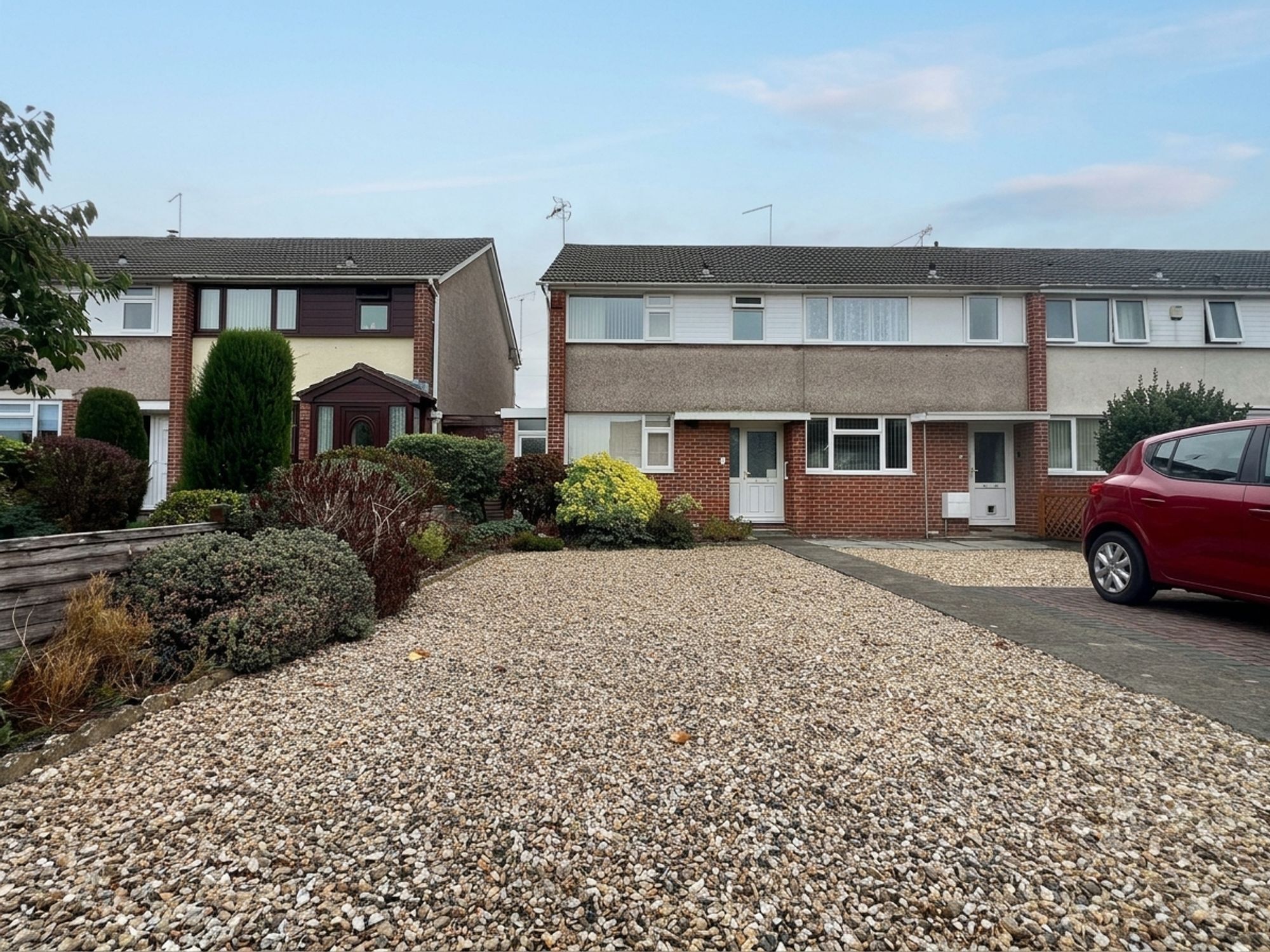 Blackthorn Gardens, Taunton - NO onward chain! Image 1