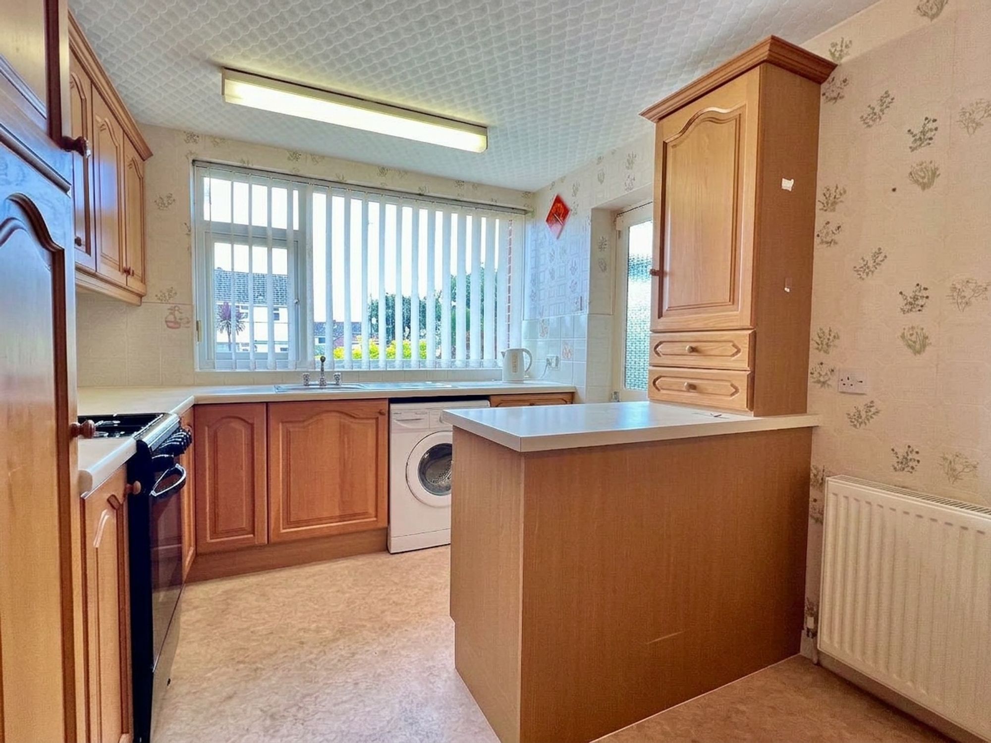 Blackthorn Gardens, Taunton - NO onward chain! Image 3