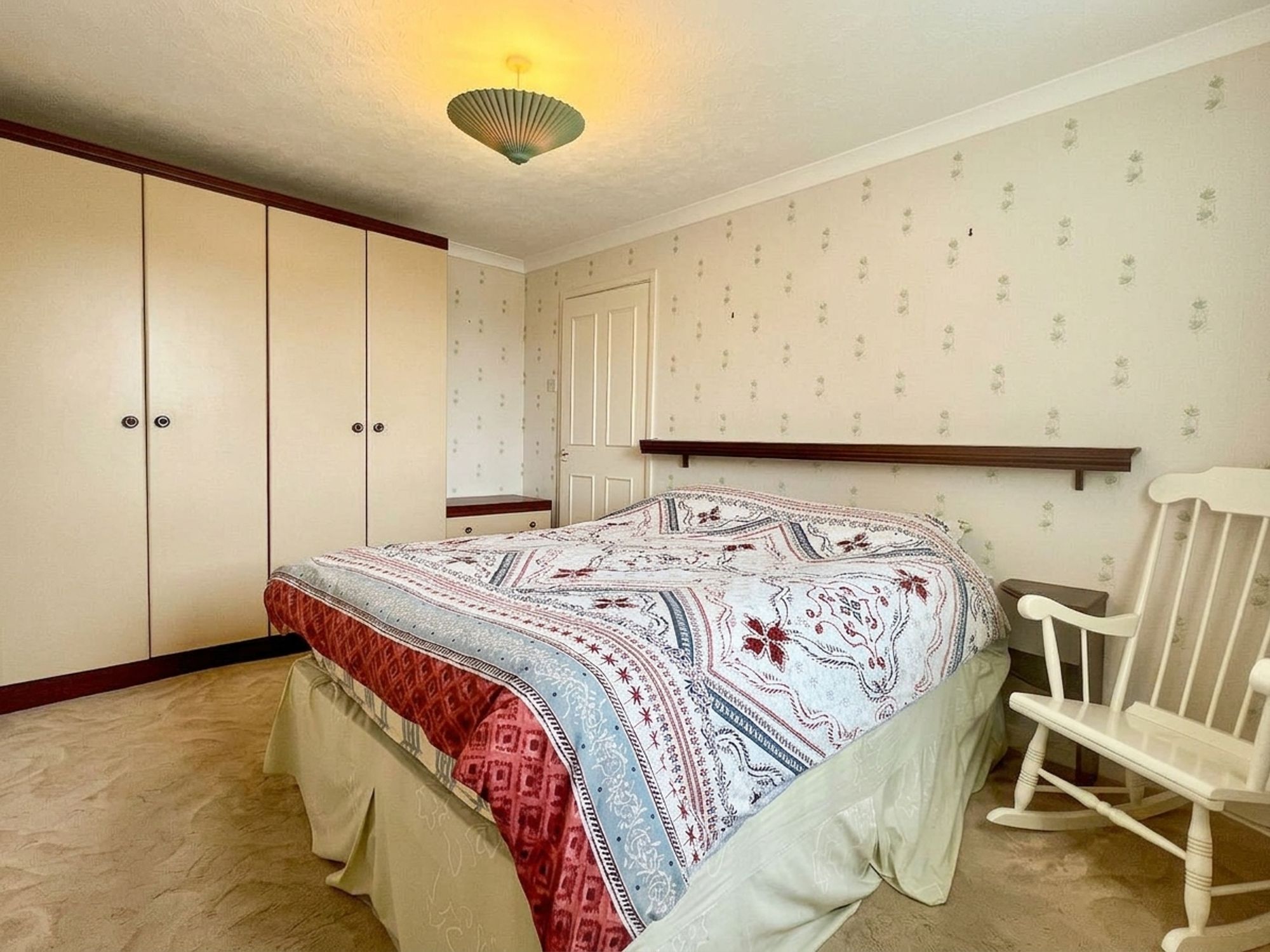 Blackthorn Gardens, Taunton - NO onward chain! Image 13
