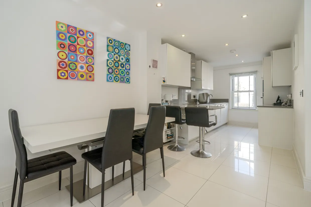 Holford Way, London, SW15 photo 3