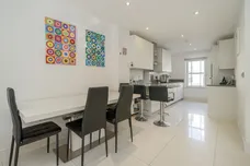 Holford Way, London, SW15 photo 3