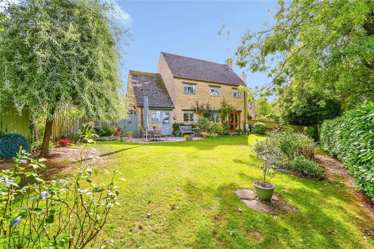 Orchard Bank, Great Rissington, Cheltenham, Gloucestershire, GL54