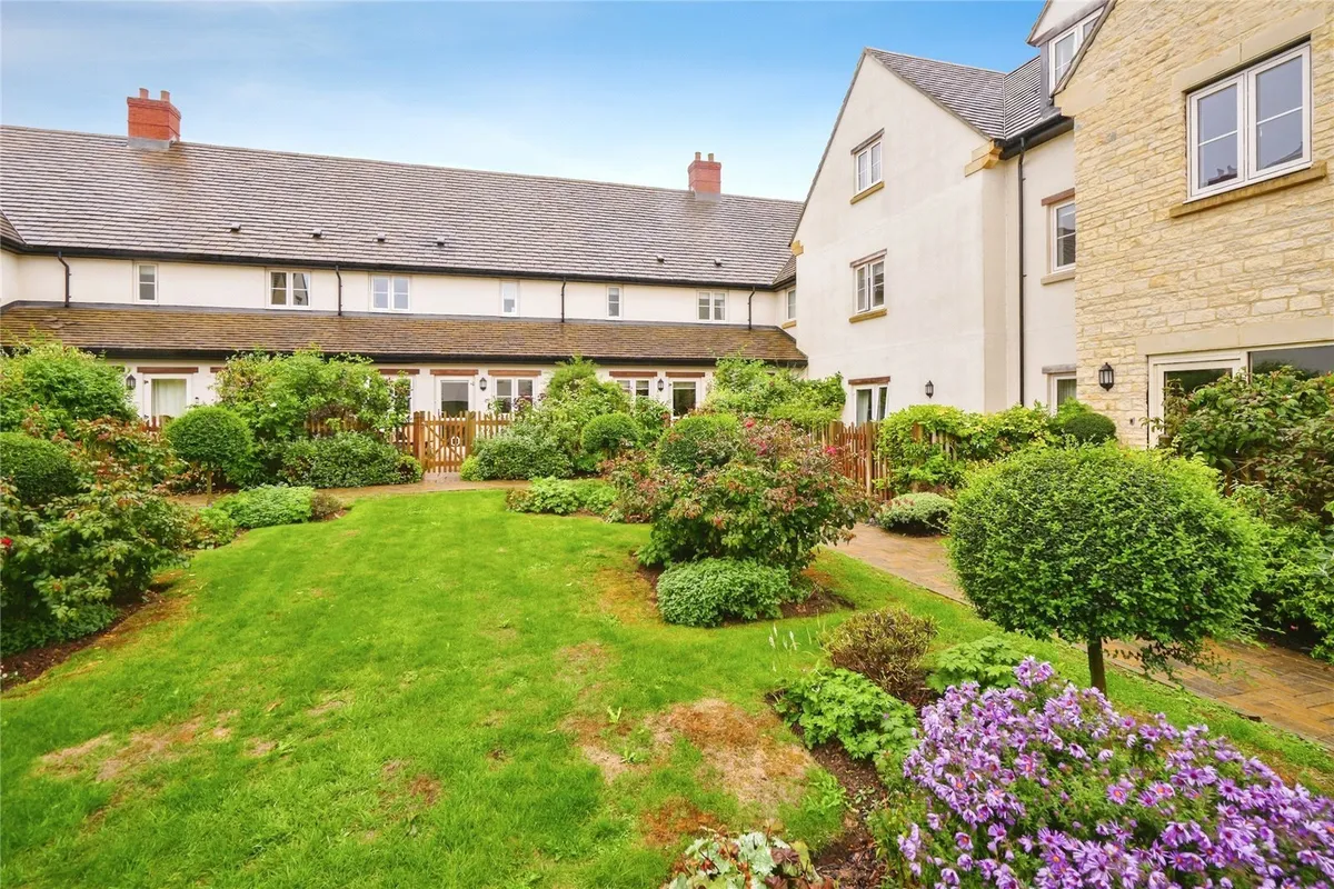 Forest Grove, Burford, Oxfordshire, OX18