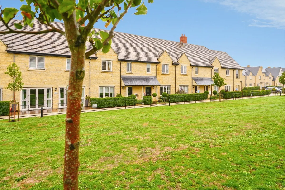Forest Grove, Burford, Oxfordshire, OX18