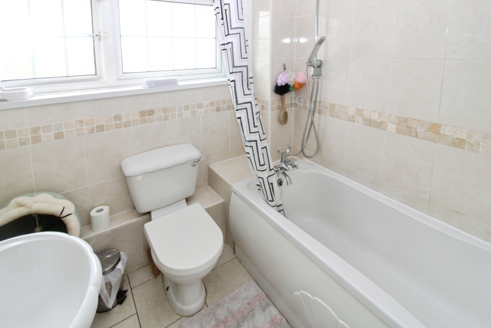 Neatshead Garth, Bransholme, Hull Image 16