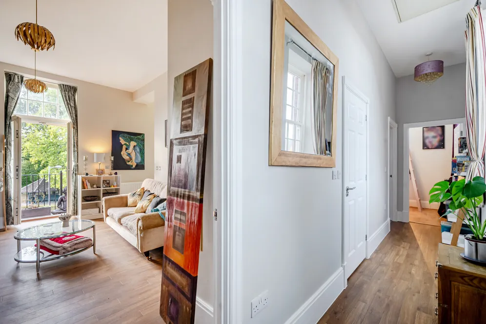 Glanville Way, Epsom, KT19 photo 6